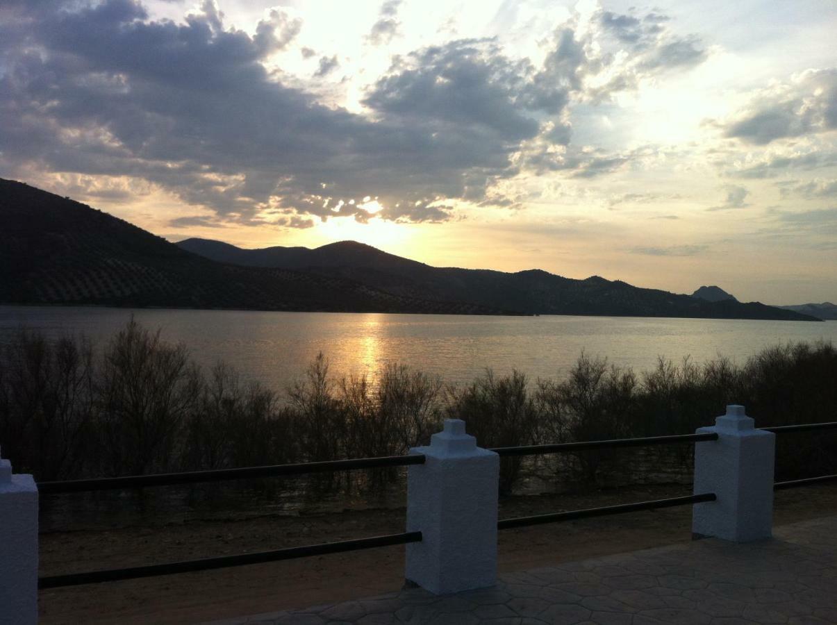 Centro De Ocio Alua Casa Rural Iznajar Lago De Andalucia Экстерьер фото