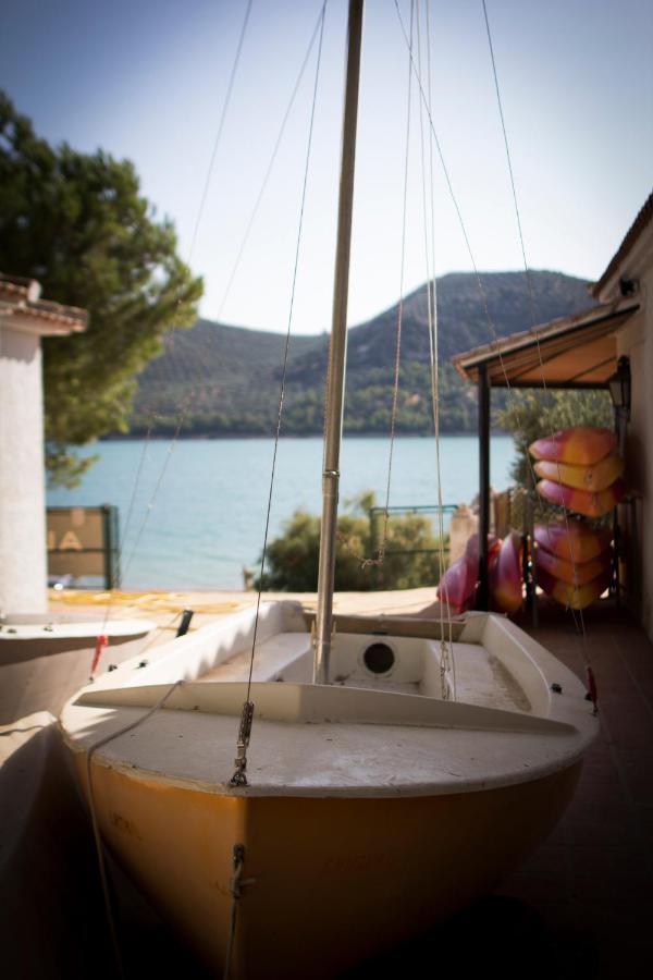 Centro De Ocio Alua Casa Rural Iznajar Lago De Andalucia Экстерьер фото